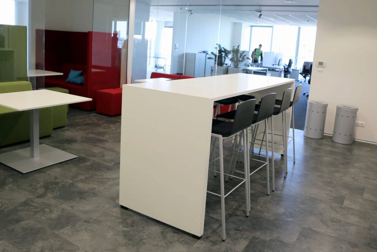 Kancelárske interiéry - Linde Global IT Services Bratislava - Ekoma