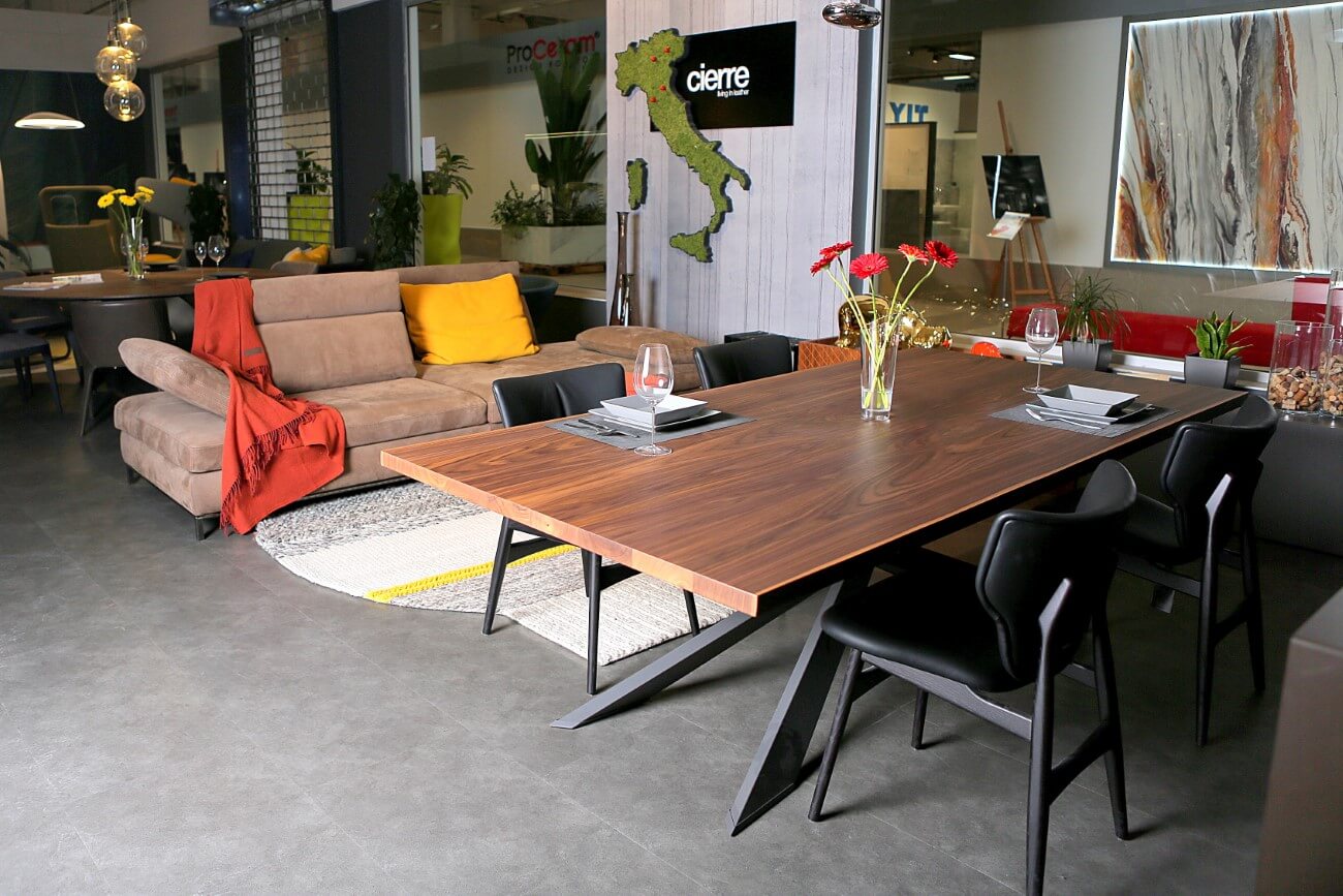 Showroom