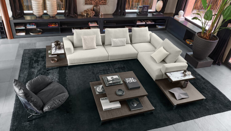 Kreatívne usporiadanie obývacej izby pre pohodlné posedenie
