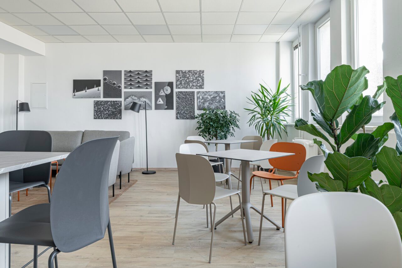 Realizácie - HoReCa - Vedecká kaviareň ElÚ SAV
